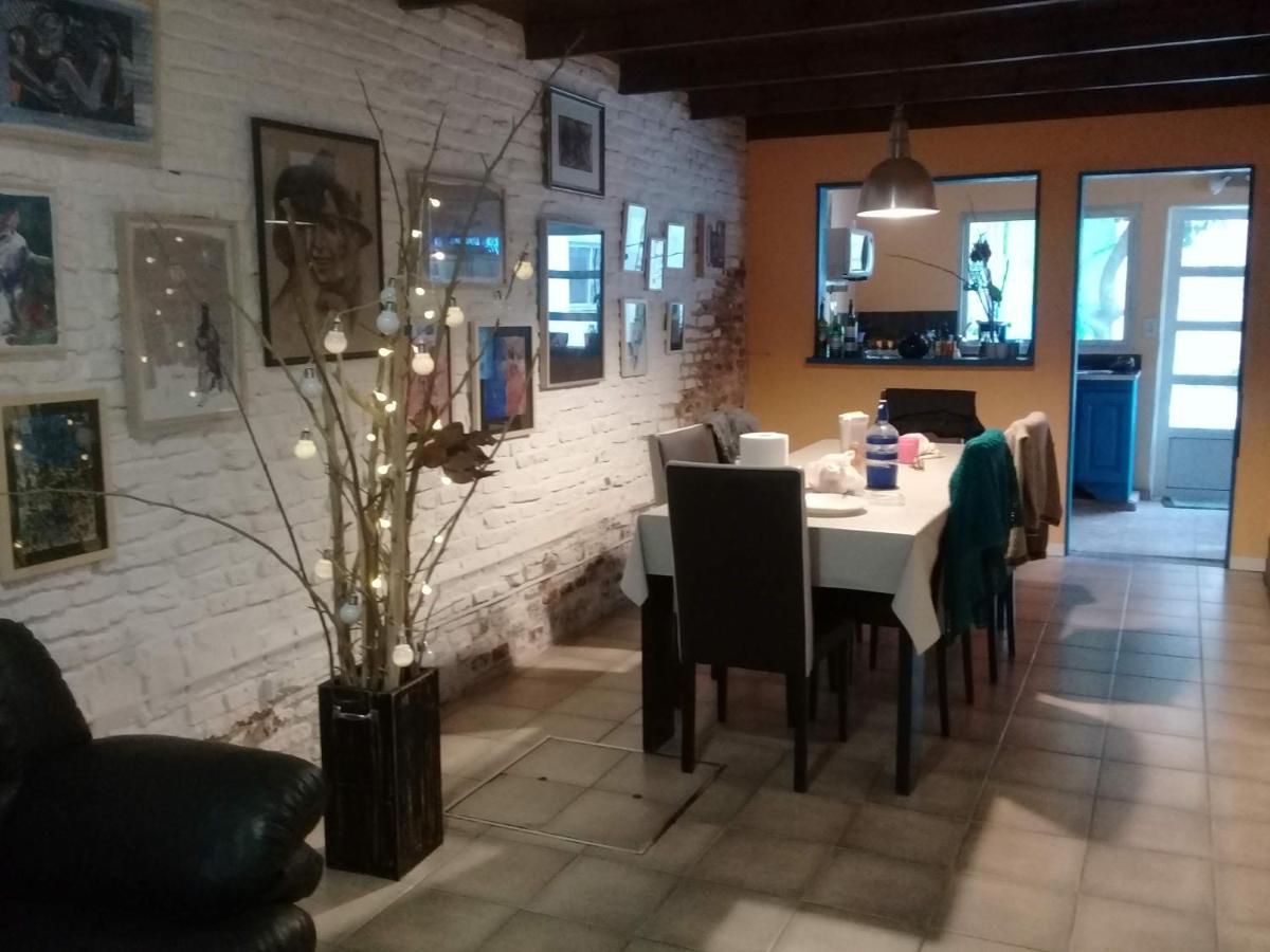 La Casa De Los Murales Avellaneda  Esterno foto